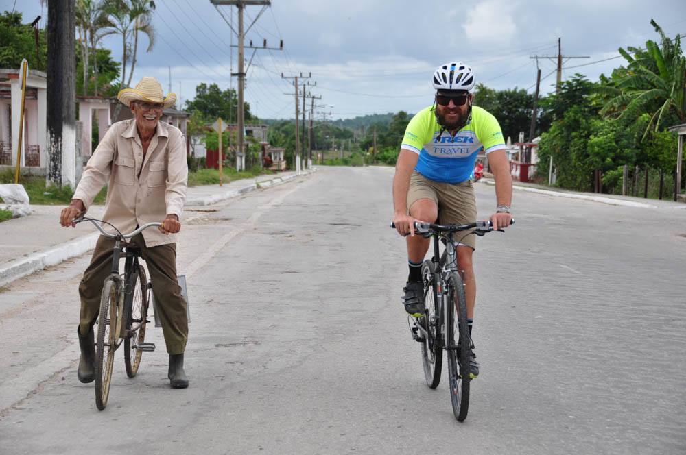 Experience vintage Cuba on a Cuba bike tour