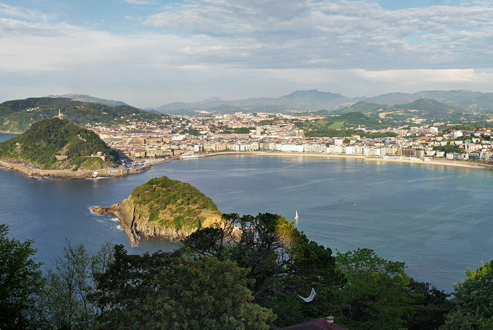 Visit northern Spain in San Sebastian before or after your Trek Travel cycling vacation