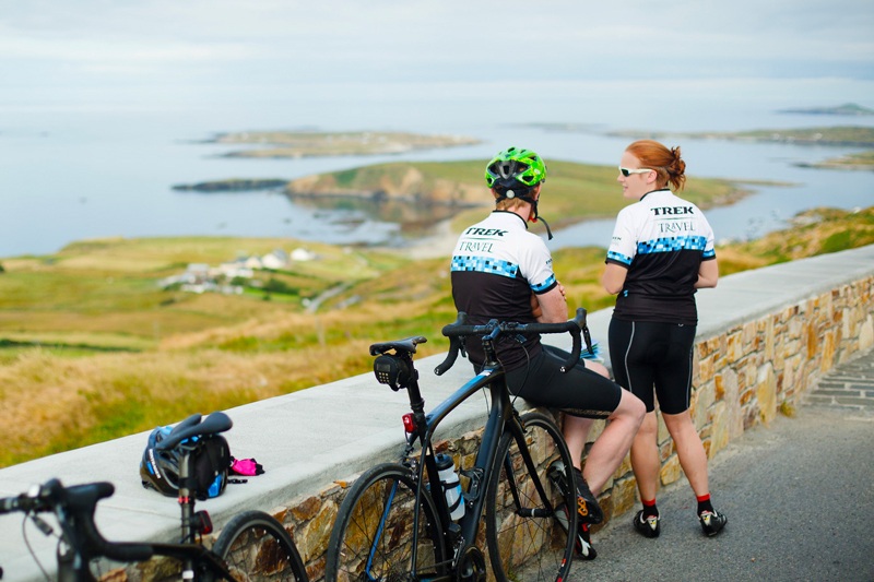 Explore Ireland on a Self-Guided Trek Travel bike tour
